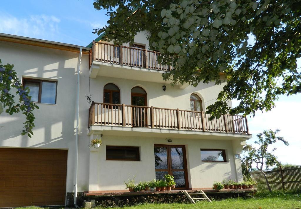 Belegania Villa Oarja Экстерьер фото